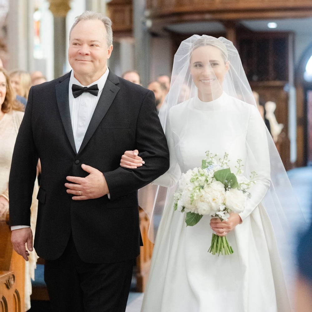 Paris by Debra Moreland Sound of Music Veil in Diamond White